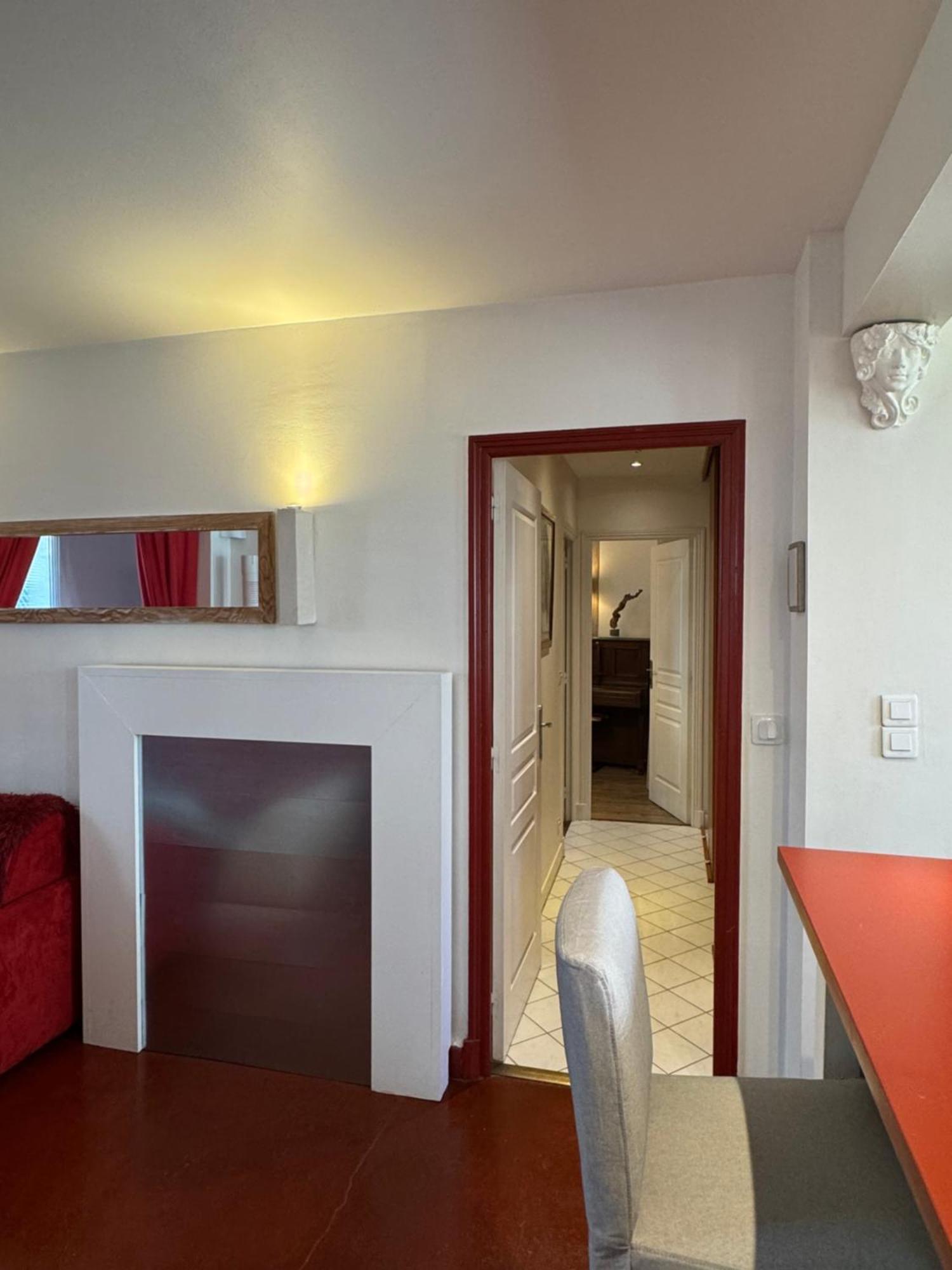 Red Flat Paris Apartment Exterior foto