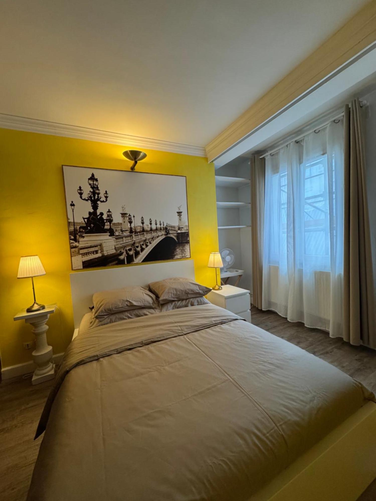 Red Flat Paris Apartment Exterior foto