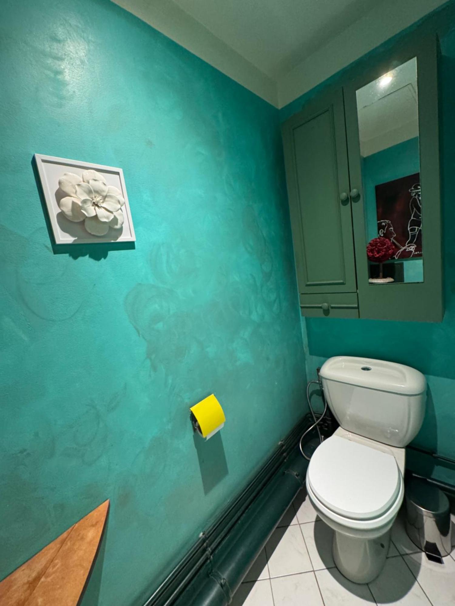 Red Flat Paris Apartment Exterior foto